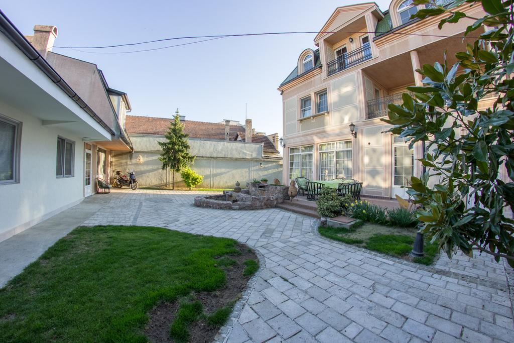 Villa Ami Novi Sad Exterior photo